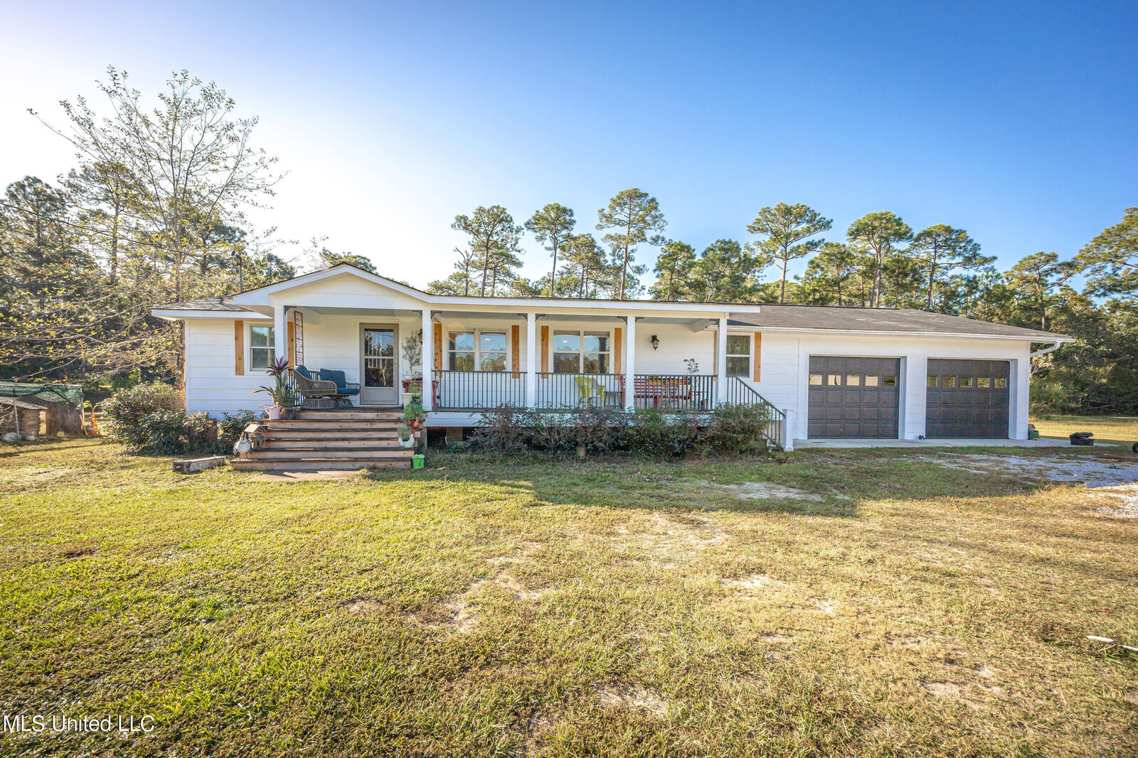 Property Photo:  3015 Bonita Road  MS 39553 