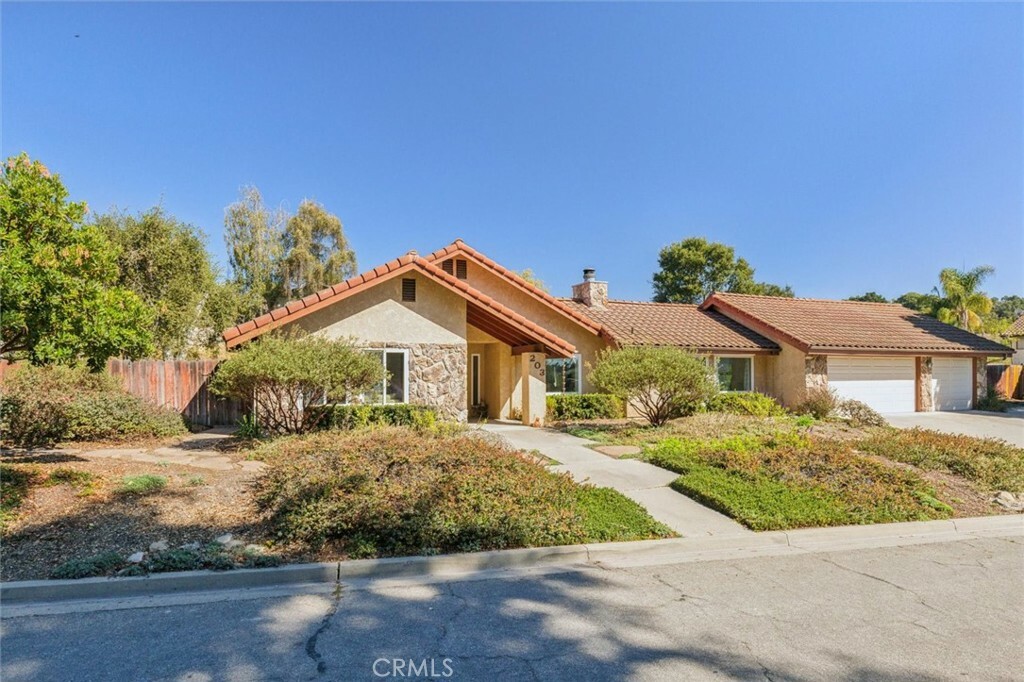 203 Canyon Way  Arroyo Grande CA 93420 photo