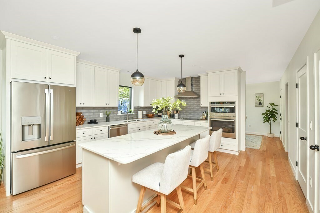 Property Photo:  150 Columbia Street 4  MA 02139 