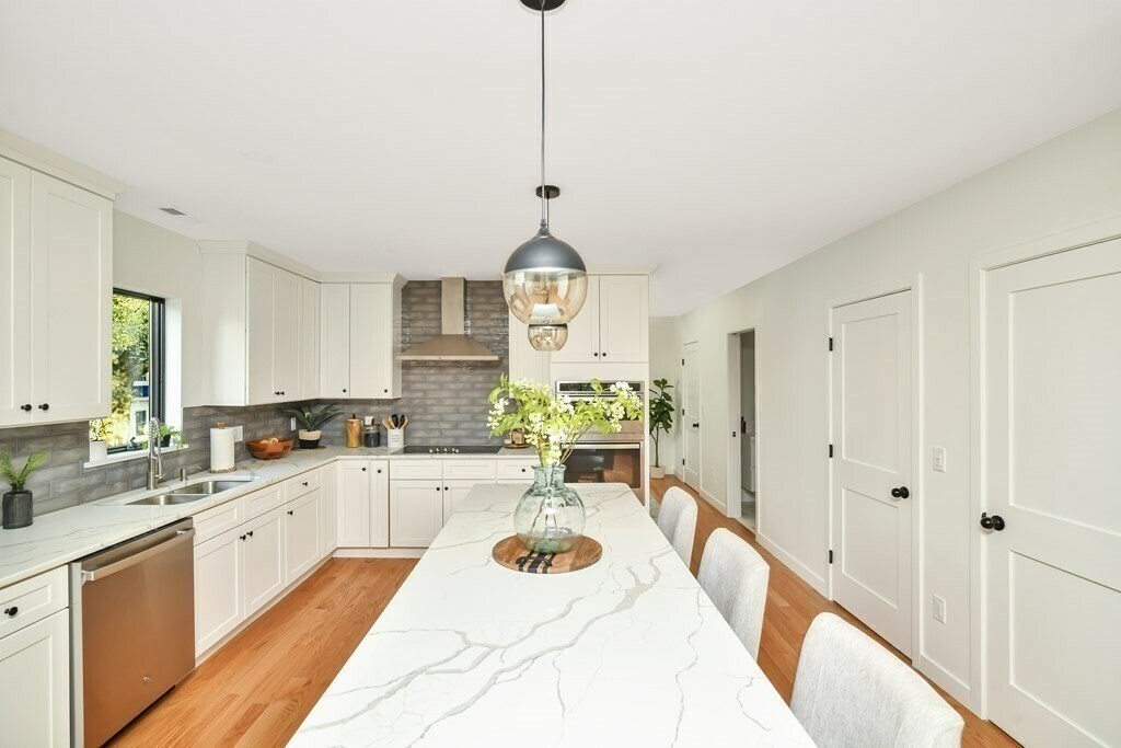 Property Photo:  150 Columbia Street 4  MA 02139 