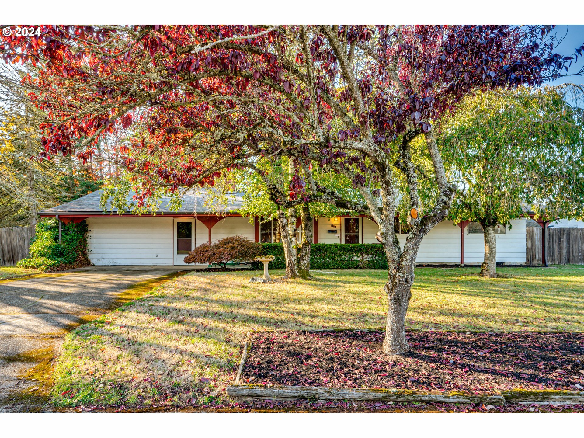 Property Photo: 330 Charleston Way WA 98664