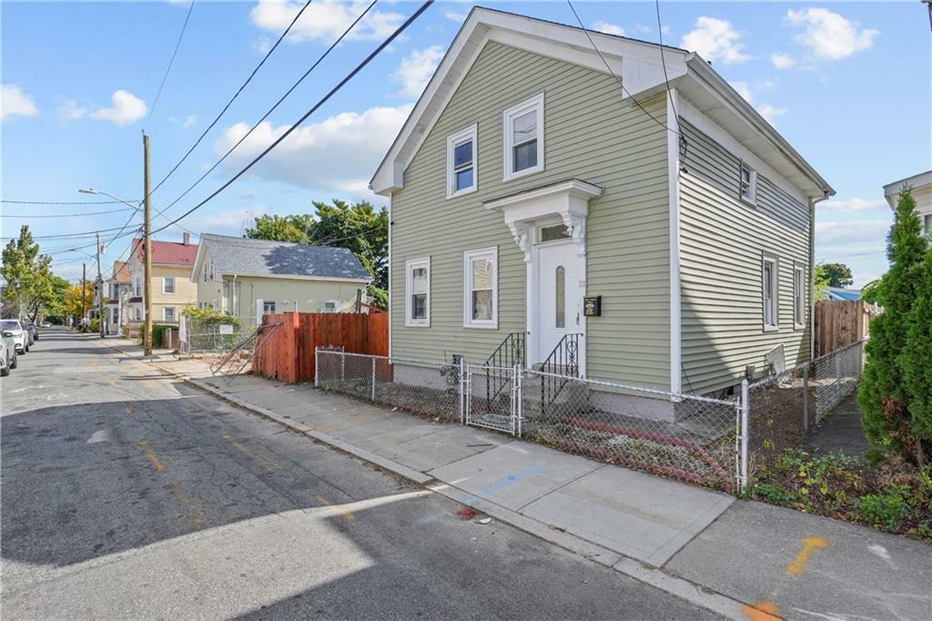 Property Photo:  21 Vandewater Street  RI 02908 