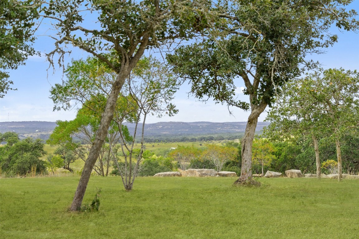 Property Photo: 1900 Byrd Ranch Road TX 78636