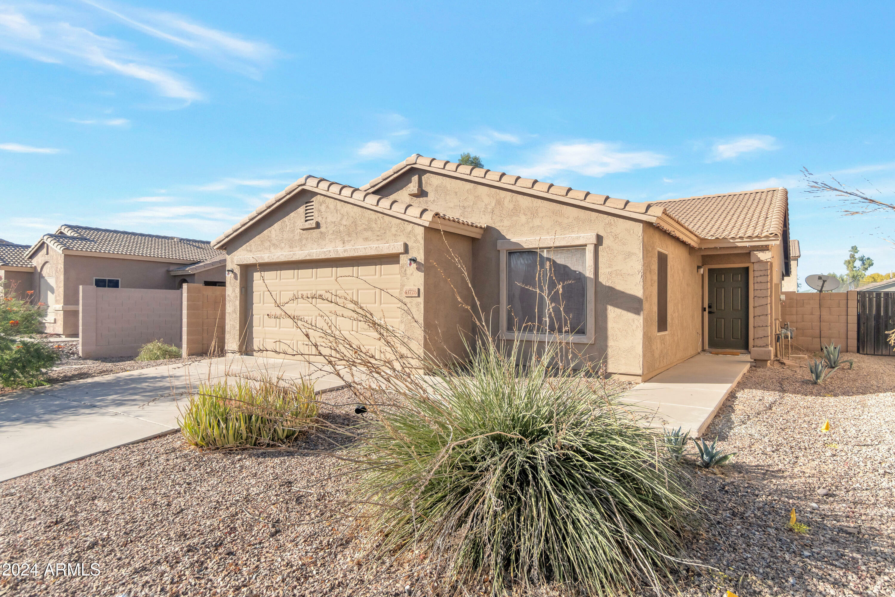 Property Photo:  43726 W Sagebrush Trail  AZ 85138 