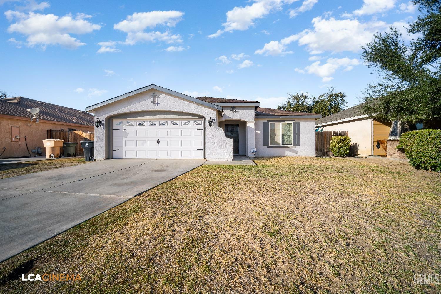 Property Photo:  3718 Ridgemont Street  CA 93313 