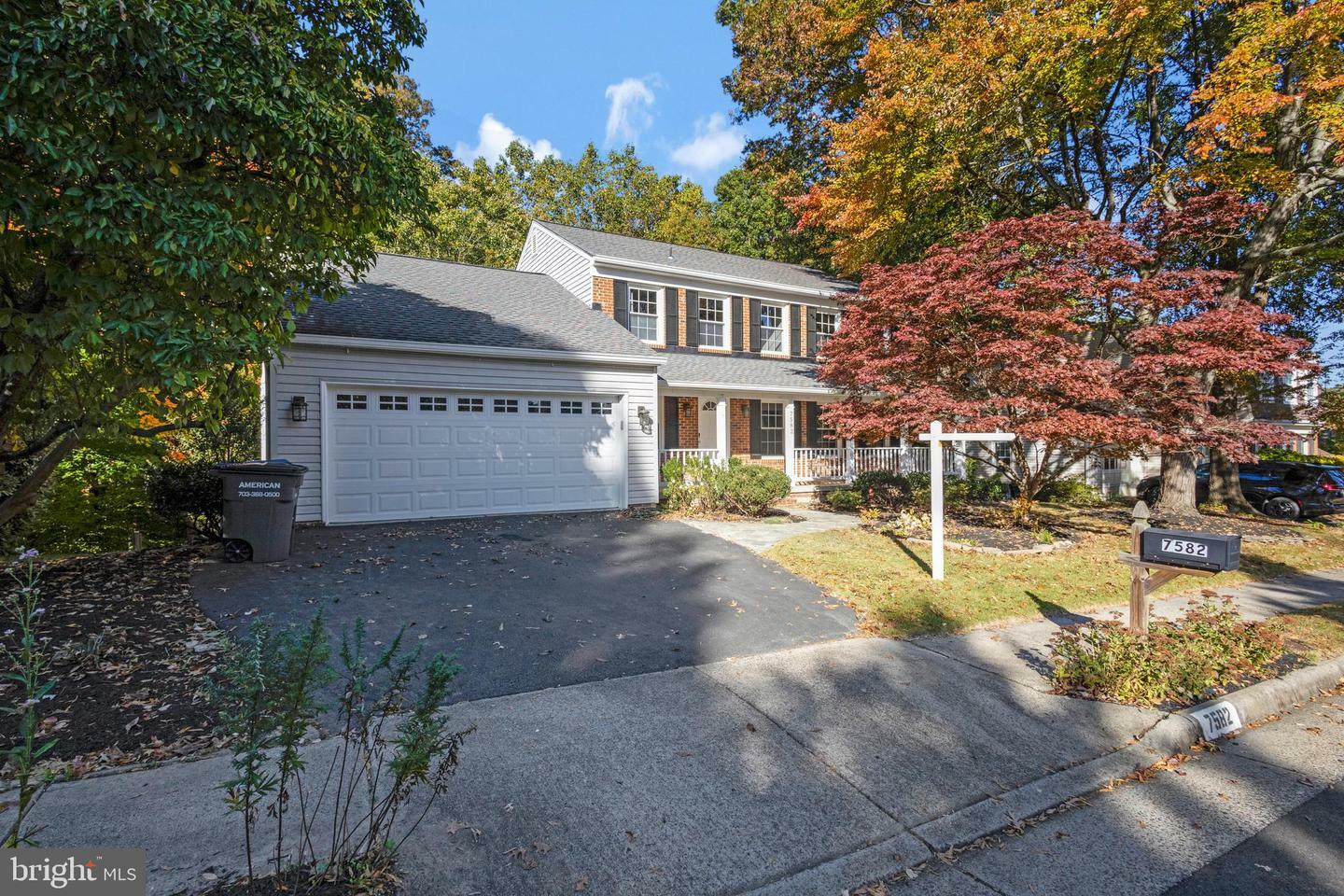 Property Photo: 7582 Seabrook Lane VA 22153