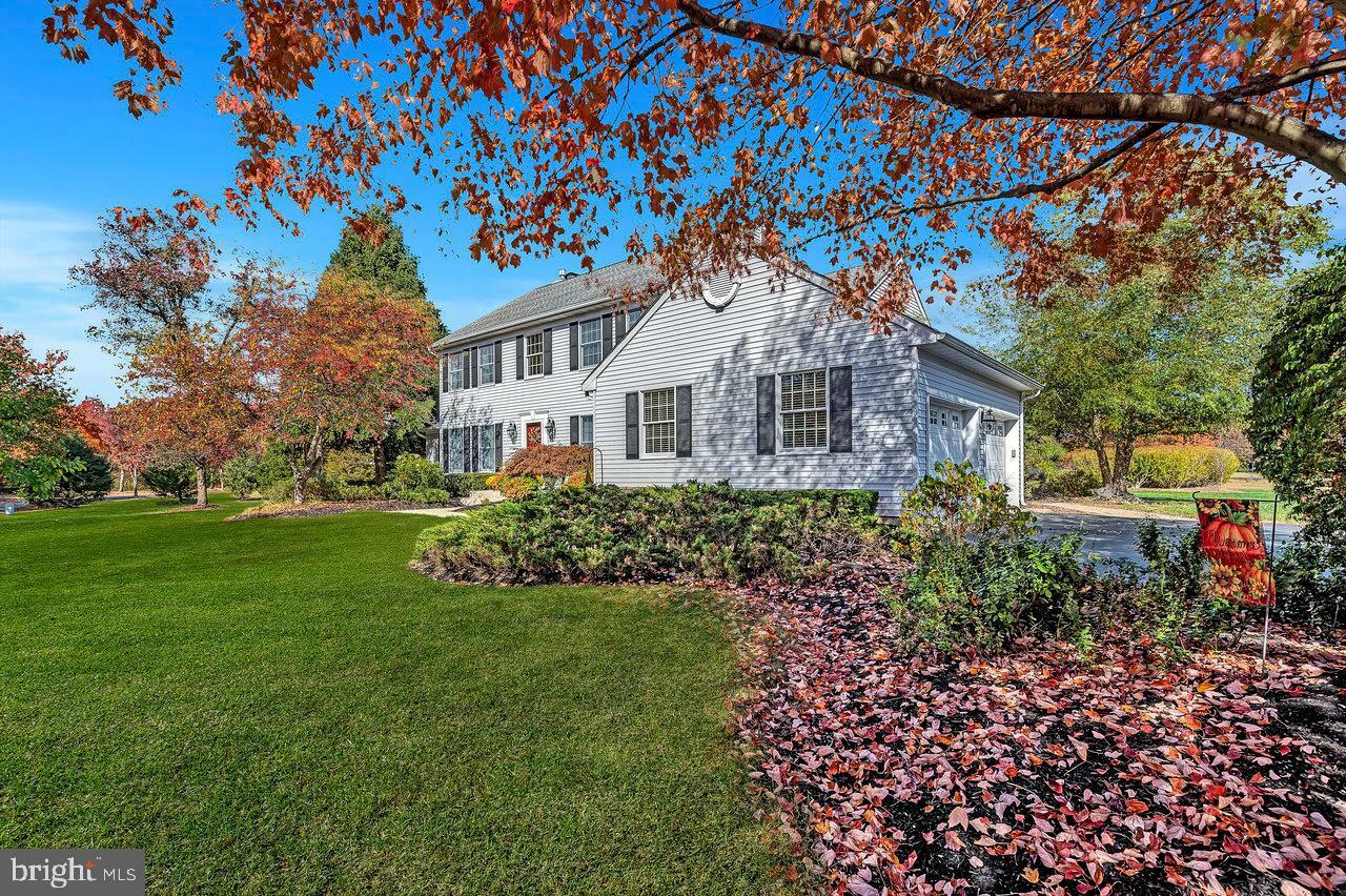 Property Photo:  14 Barrington Drive  NJ 08550 