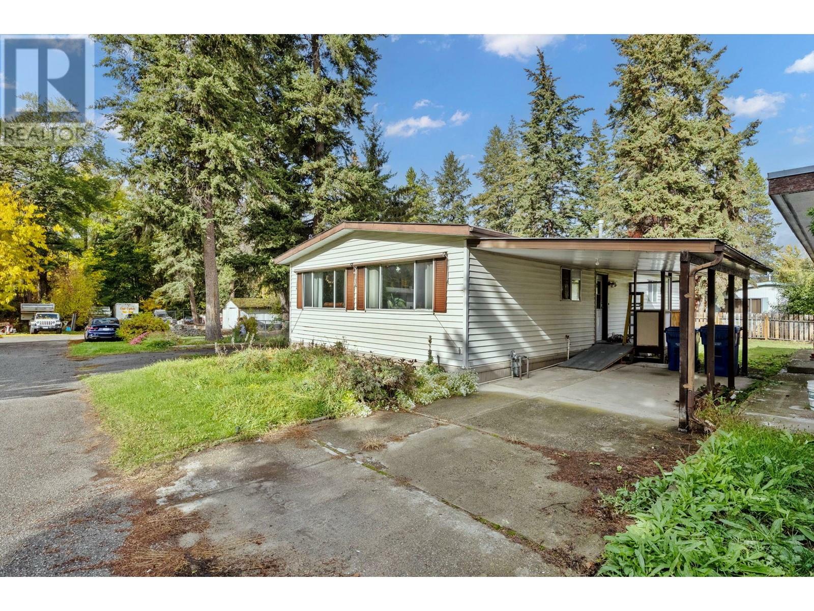 Property Photo:  715 Beaver Lake Road 4A  BC V4V 1E6 