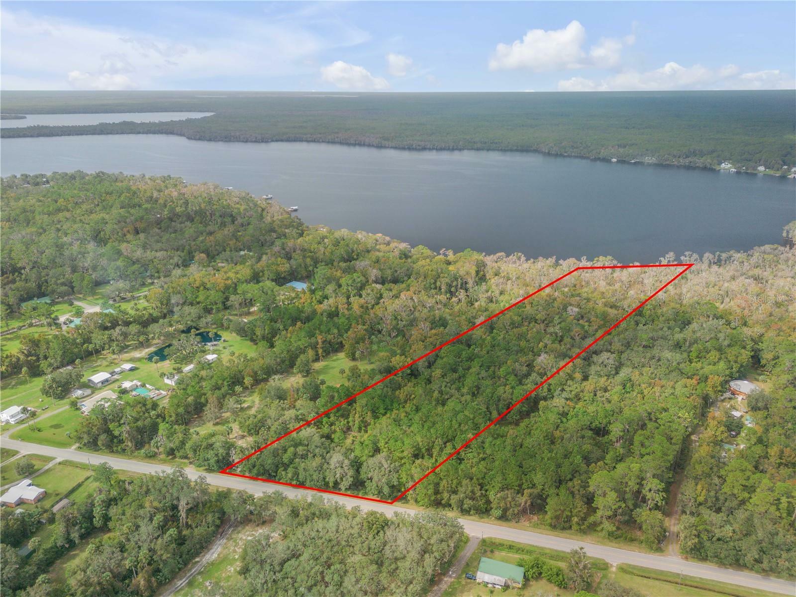 Property Photo:  1247 County Road 309  FL 32112 