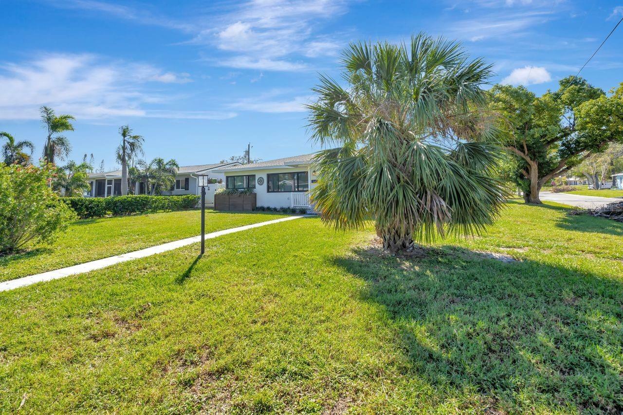 Property Photo:  6670 3rd Avenue N  FL 33710 