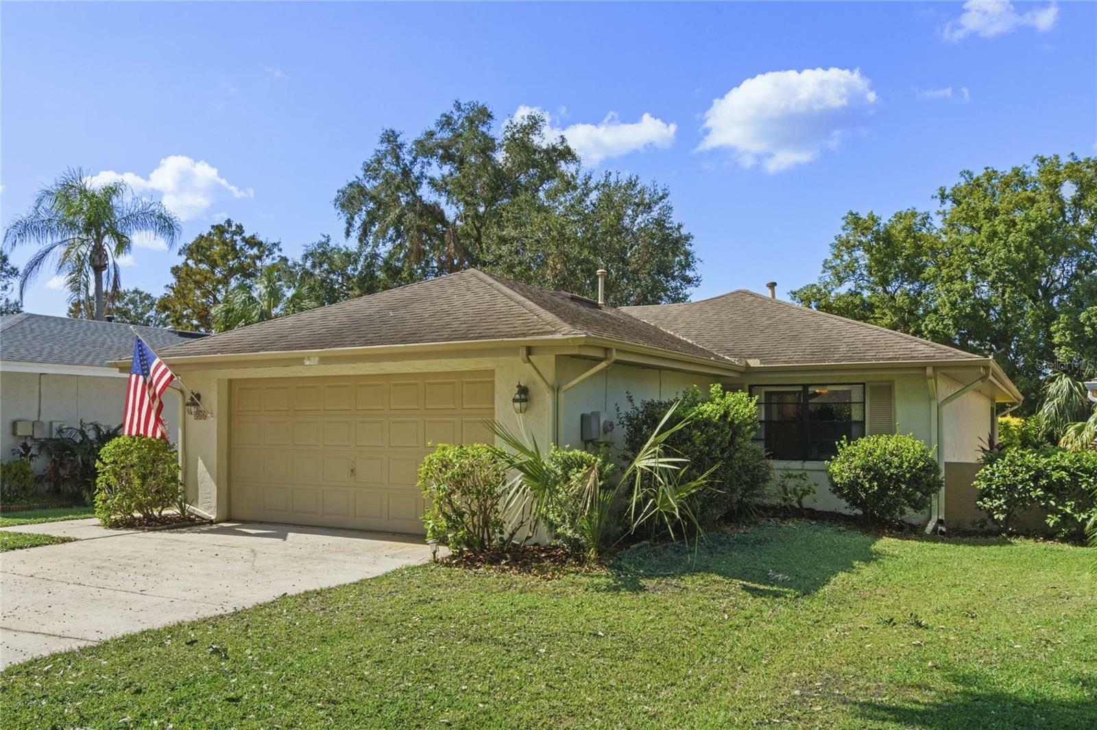 Property Photo:  466 Muirfield Court  FL 33884 