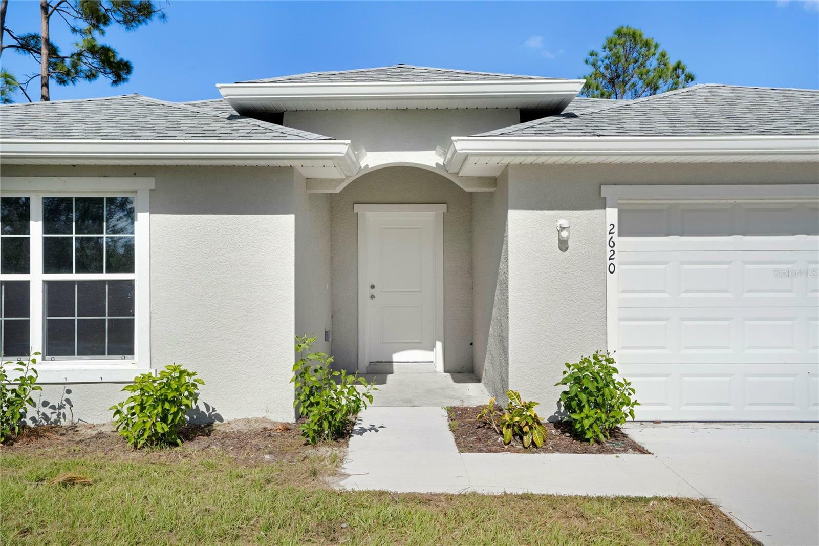 Property Photo:  2620 Maximo Road  FL 34286 