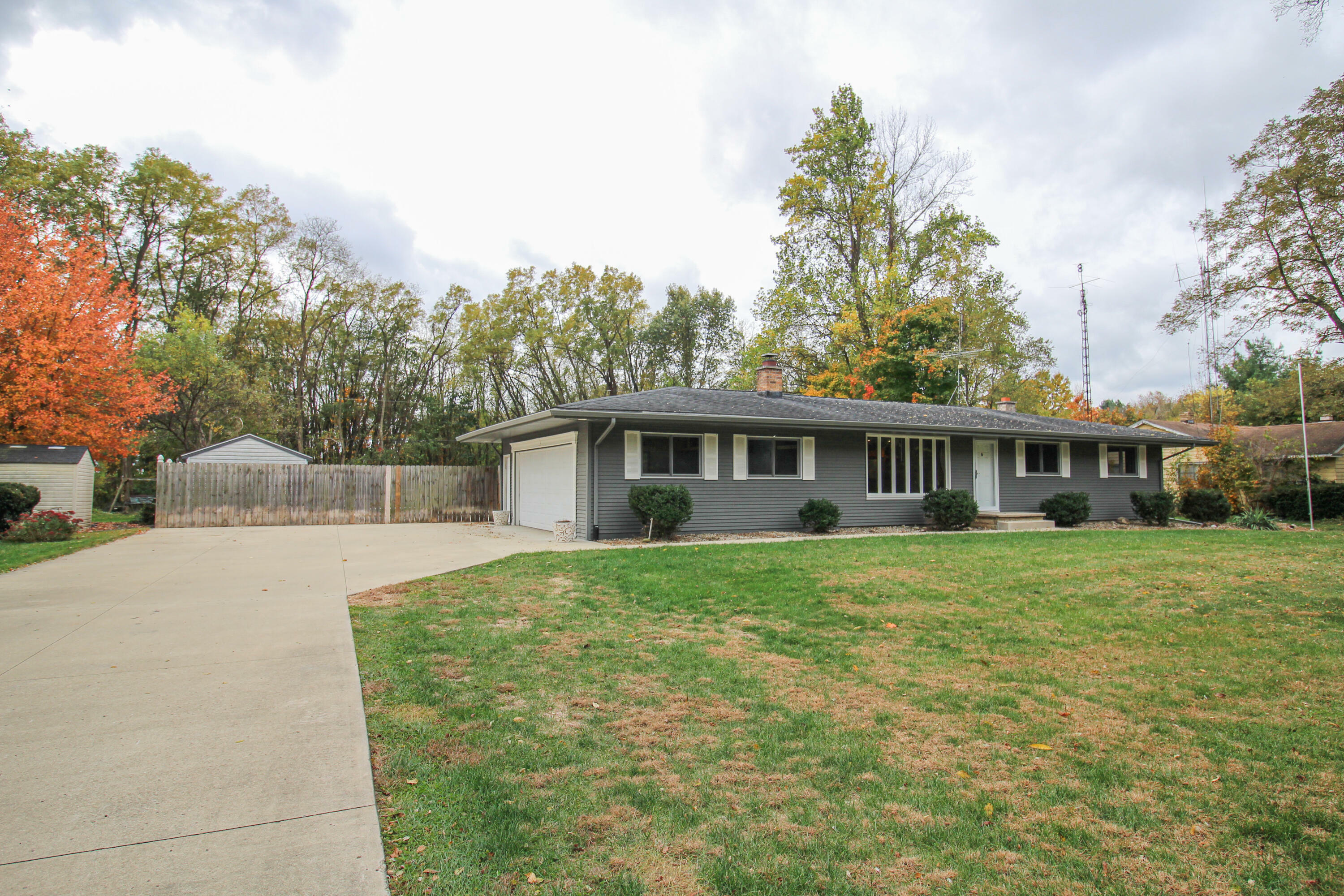 Property Photo:  16211 Null Road  MI 49093 