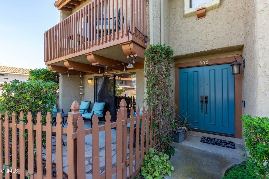 Property Photo:  566 Rosewood Avenue  CA 93010 