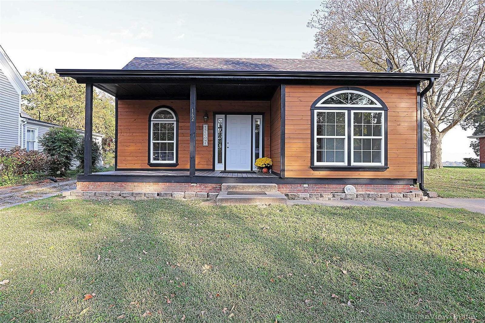 Property Photo:  162 N Messmer Street  MO 63780 