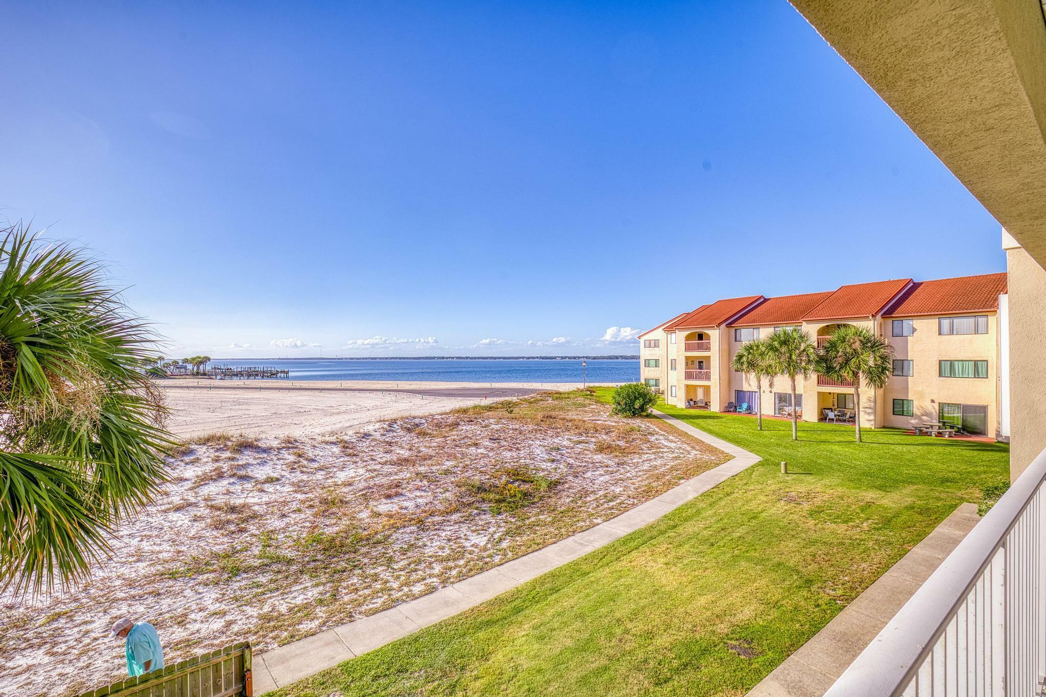 Property Photo:  7464 Sunset Harbor Drive 121  FL 32566 