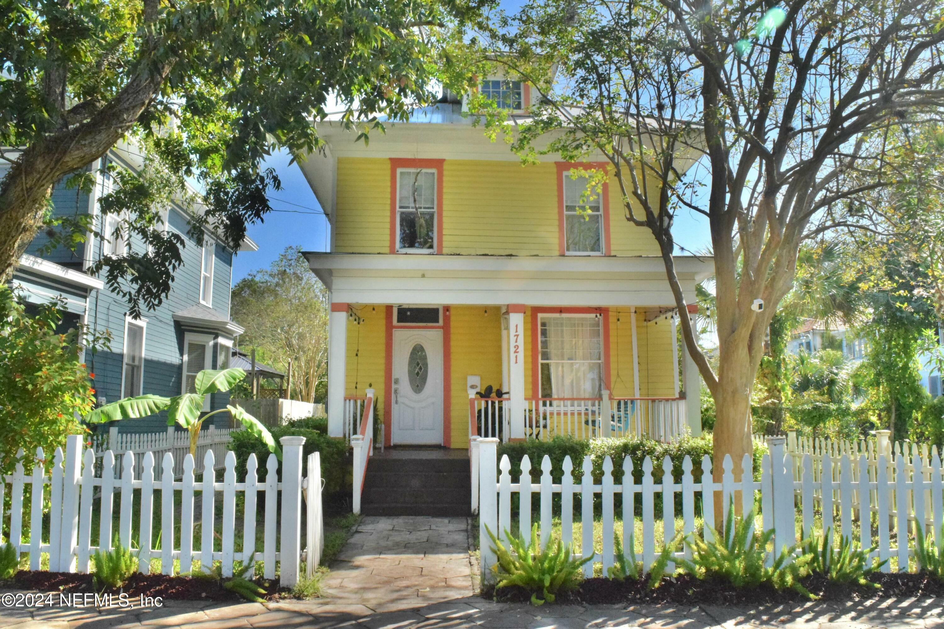 Property Photo:  1721 Silver Street  FL 32206 