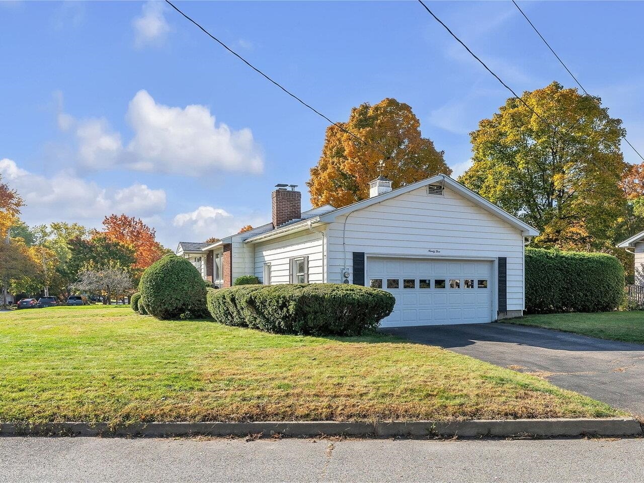 Property Photo:  95 Laurel Hill Drive  VT 05403 