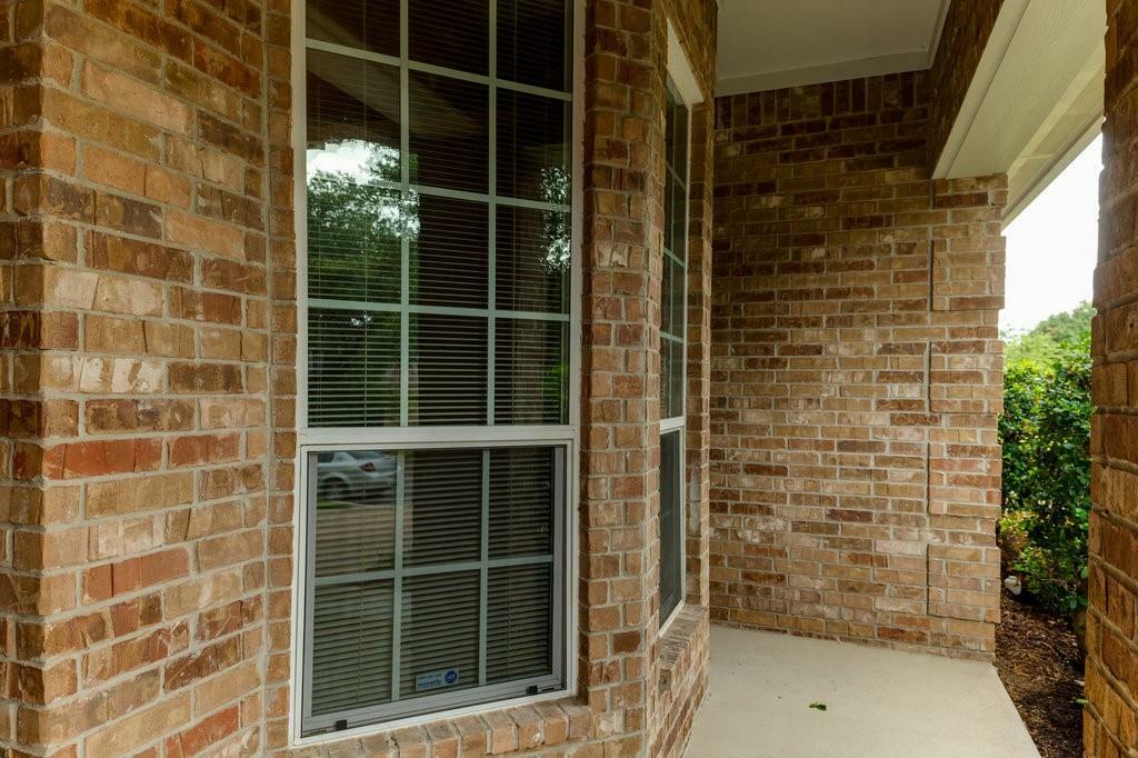 Property Photo:  5722 Ridgerock Road  TX 76132 