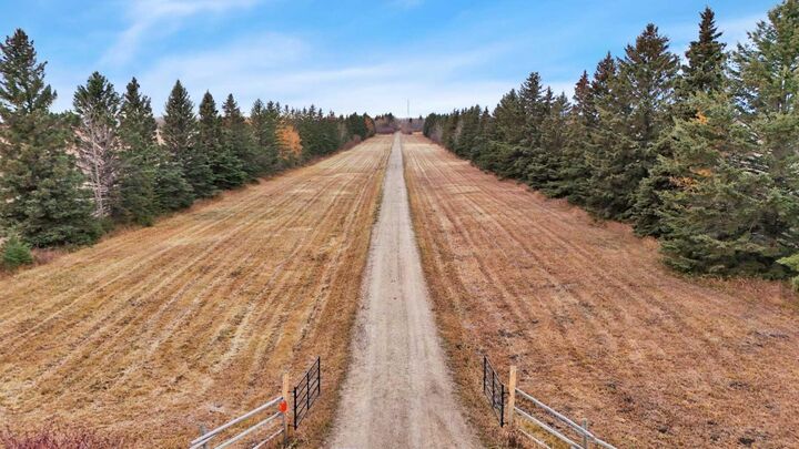 Property Photo: RR 270 AB T4E 1L3