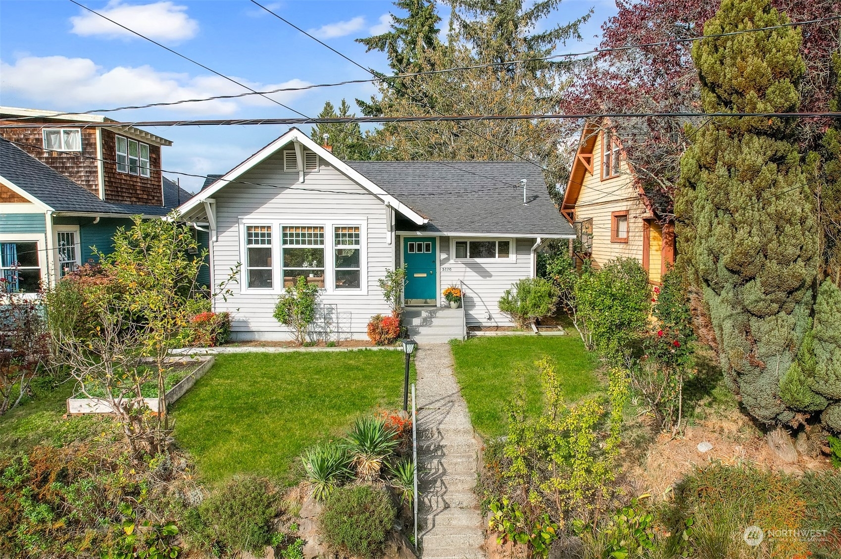 5220 S Brandon Street  Seattle WA 98118 photo