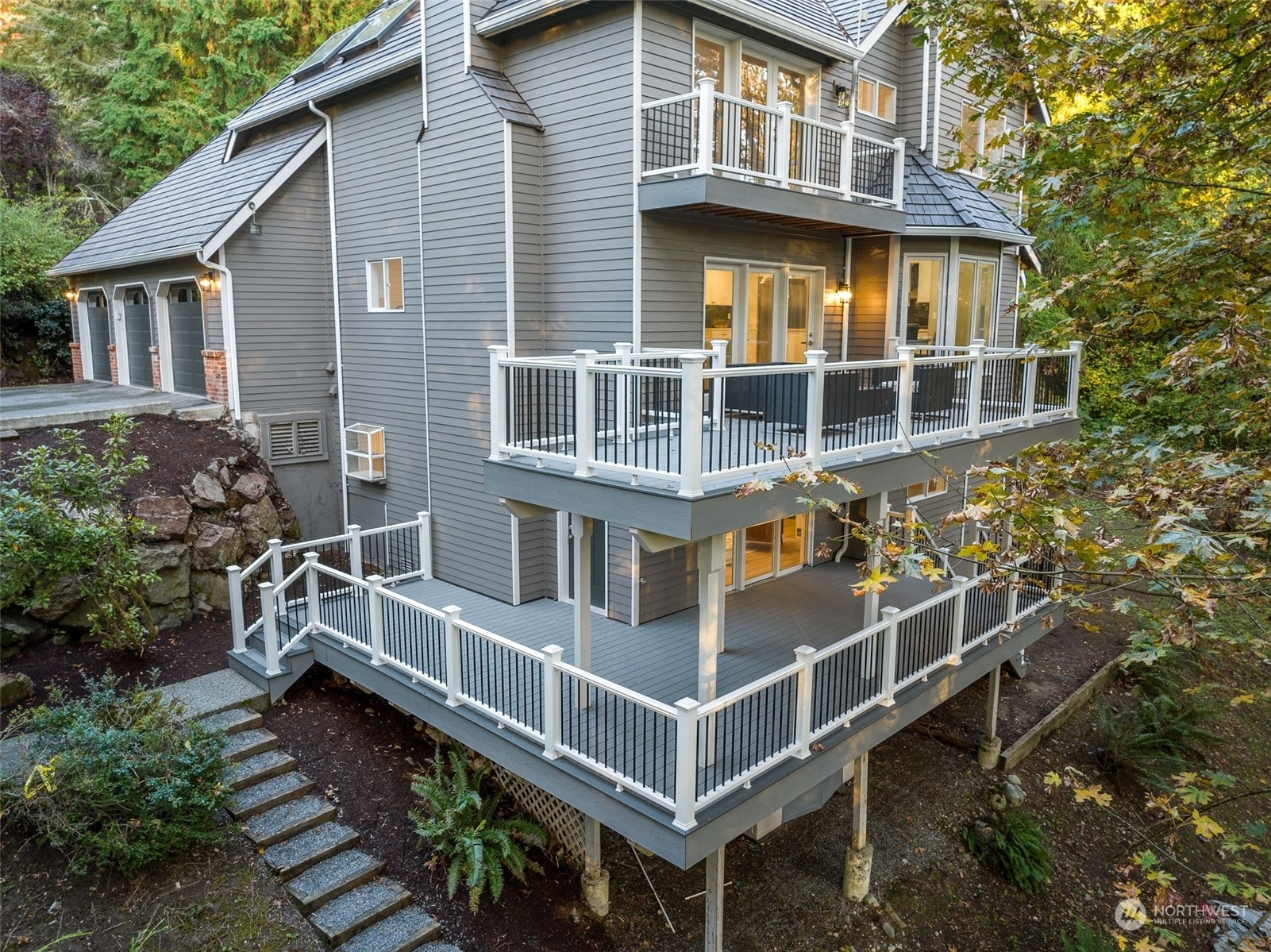 Property Photo:  20305 SE 130th Street  WA 98027 