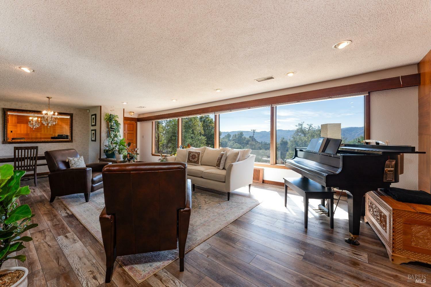 Property Photo:  1800 Ridge Road  CA 95482 