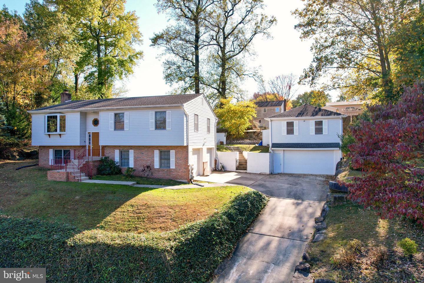 Property Photo:  9 Roberts Circle  PA 19061 