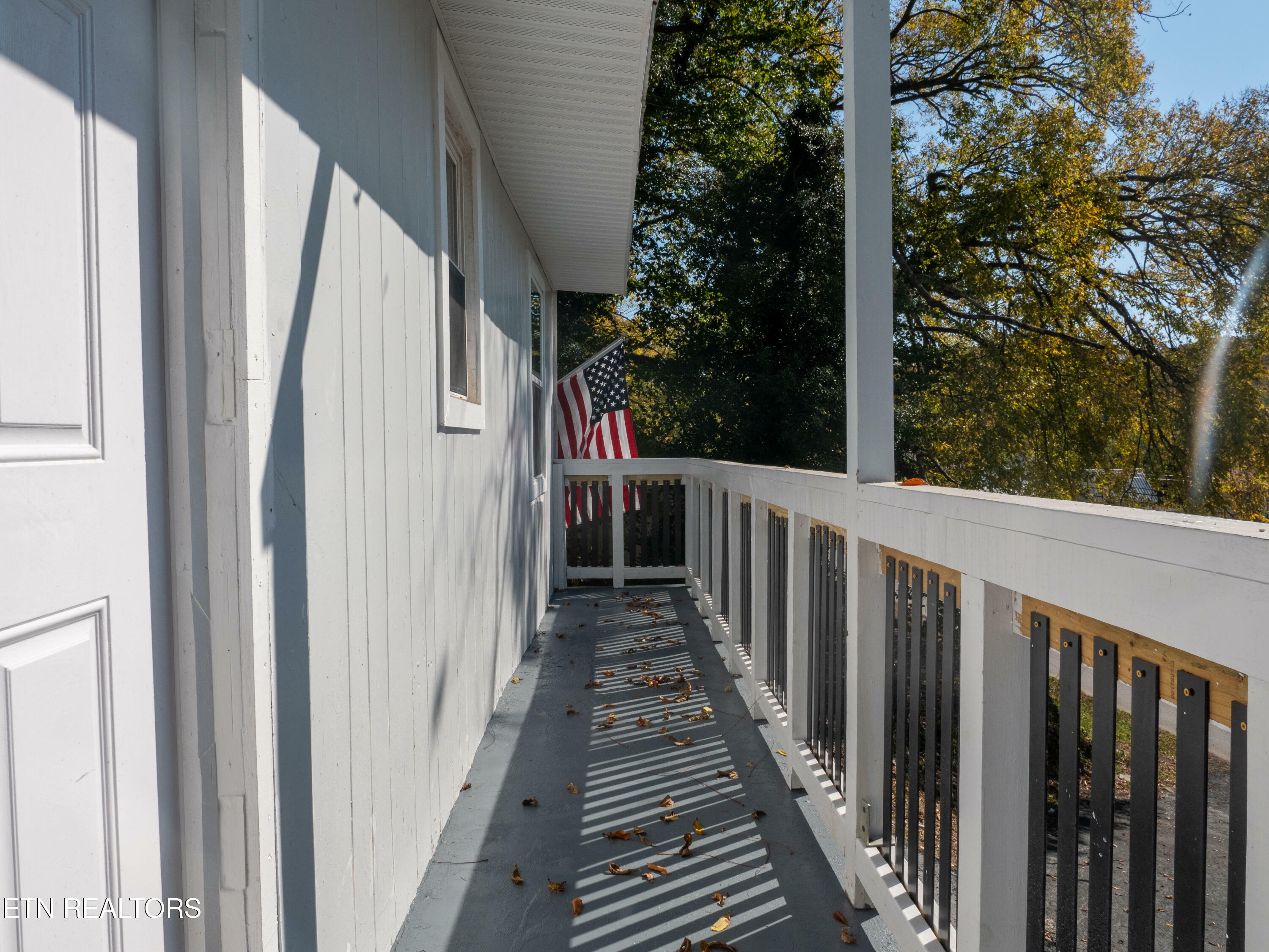 Property Photo:  409 S Indiana Ave  TN 37766 