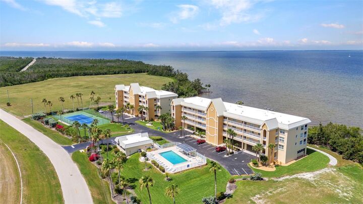 Property Photo:  101 N Marion Court 122  FL 33950 