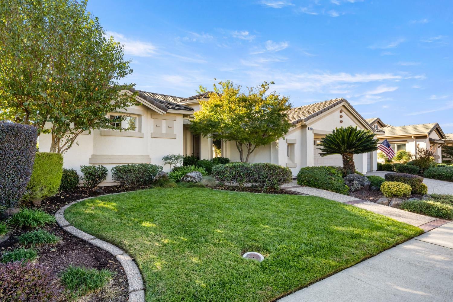 Property Photo:  1869 Creekcrest Lane  CA 95648 