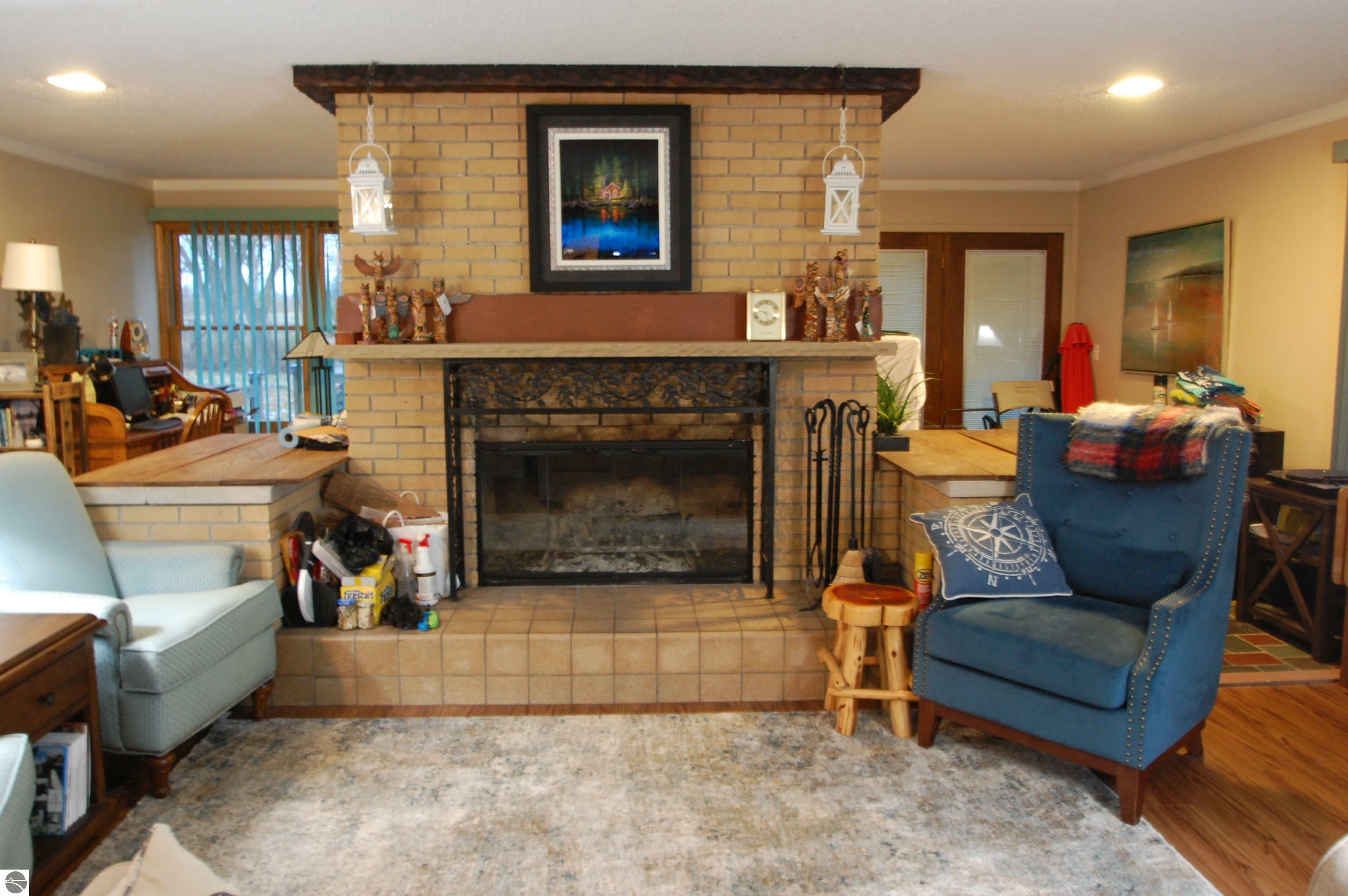 Property Photo:  2950 W Lakeside Drive  MI 48661 