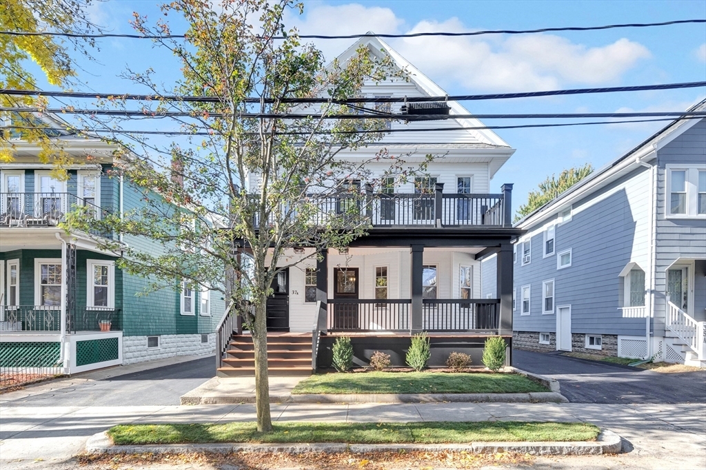 Property Photo:  37 A Magnolia St. 37 A  MA 02474 