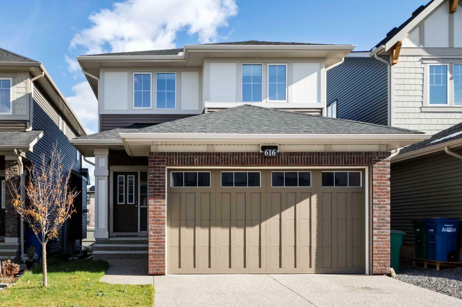 Photo de la propriété:  616 Reynolds Crescent SW  AB T4B 5G1 