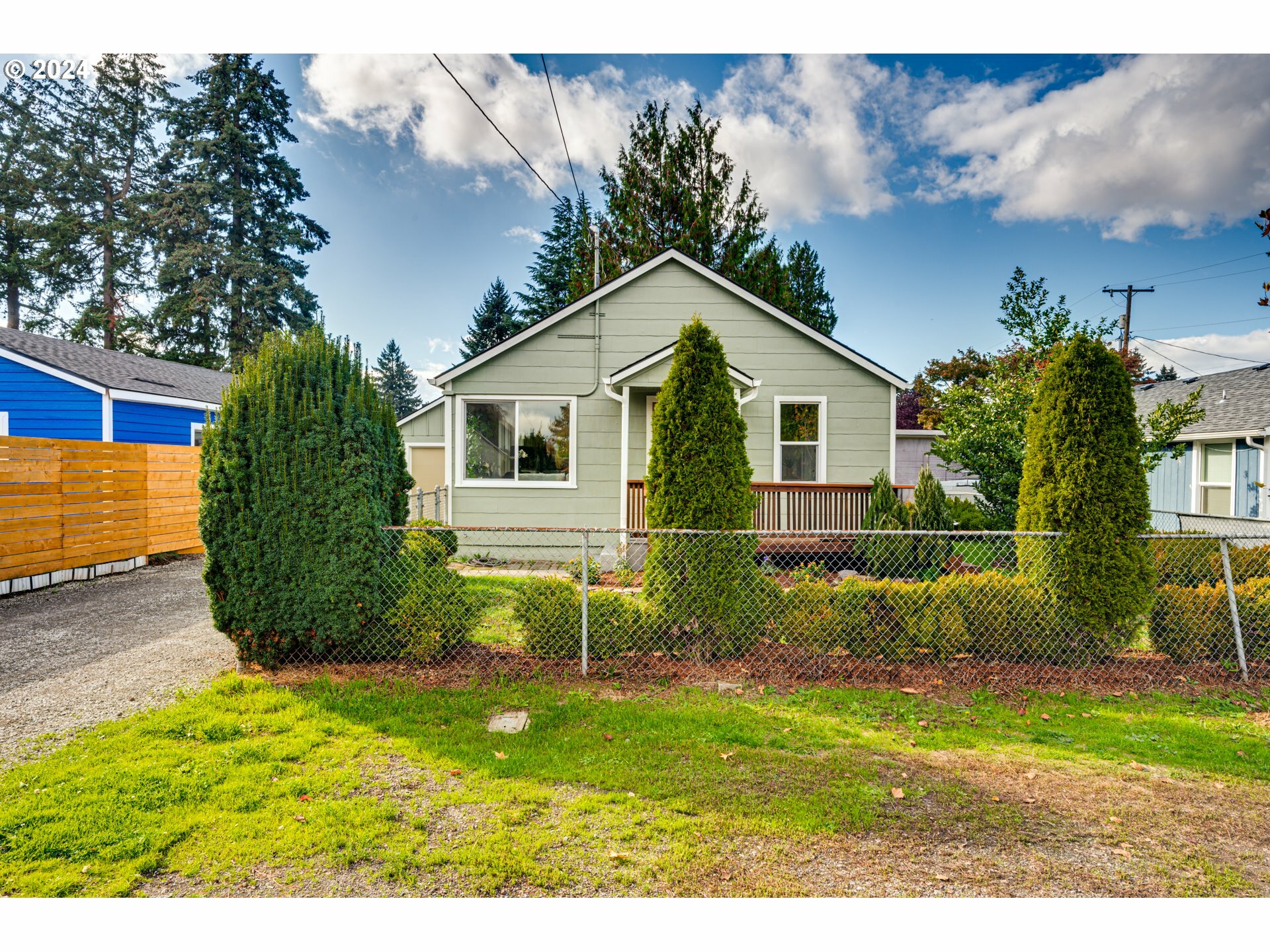 Property Photo:  3616 T St  WA 98663 