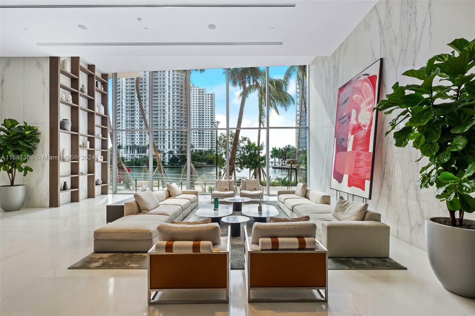 Property Photo:  300 Biscayne Blvd Way 1205C  FL 33131 