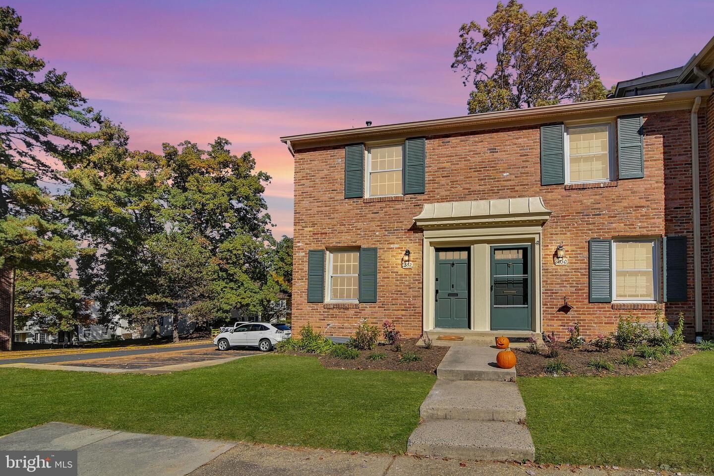 Property Photo: 8332 Darlington Street 468 VA 22152