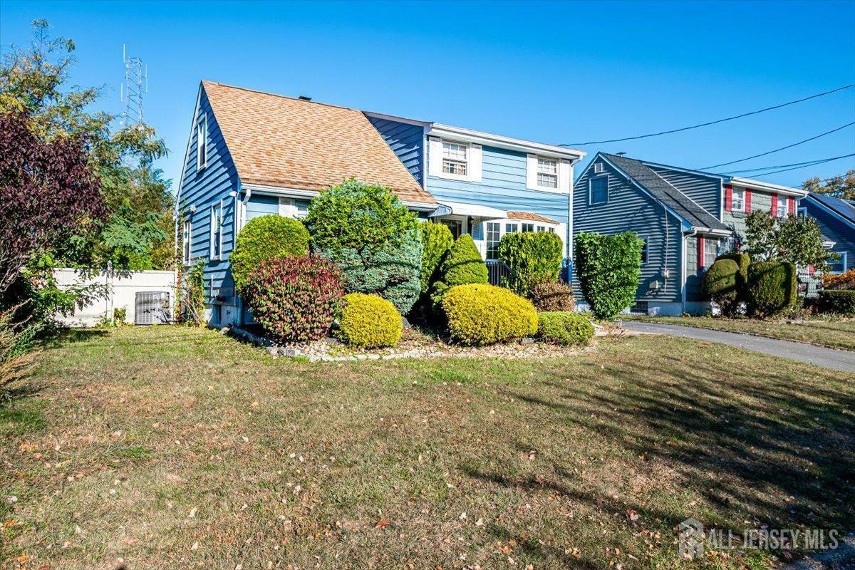 Property Photo:  38 Laurel Street  NJ 08861 