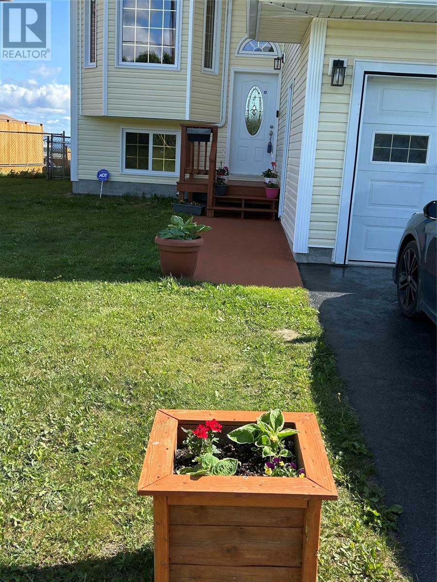 Property Photo: 59 Maryland Drive NL A2N 2V7