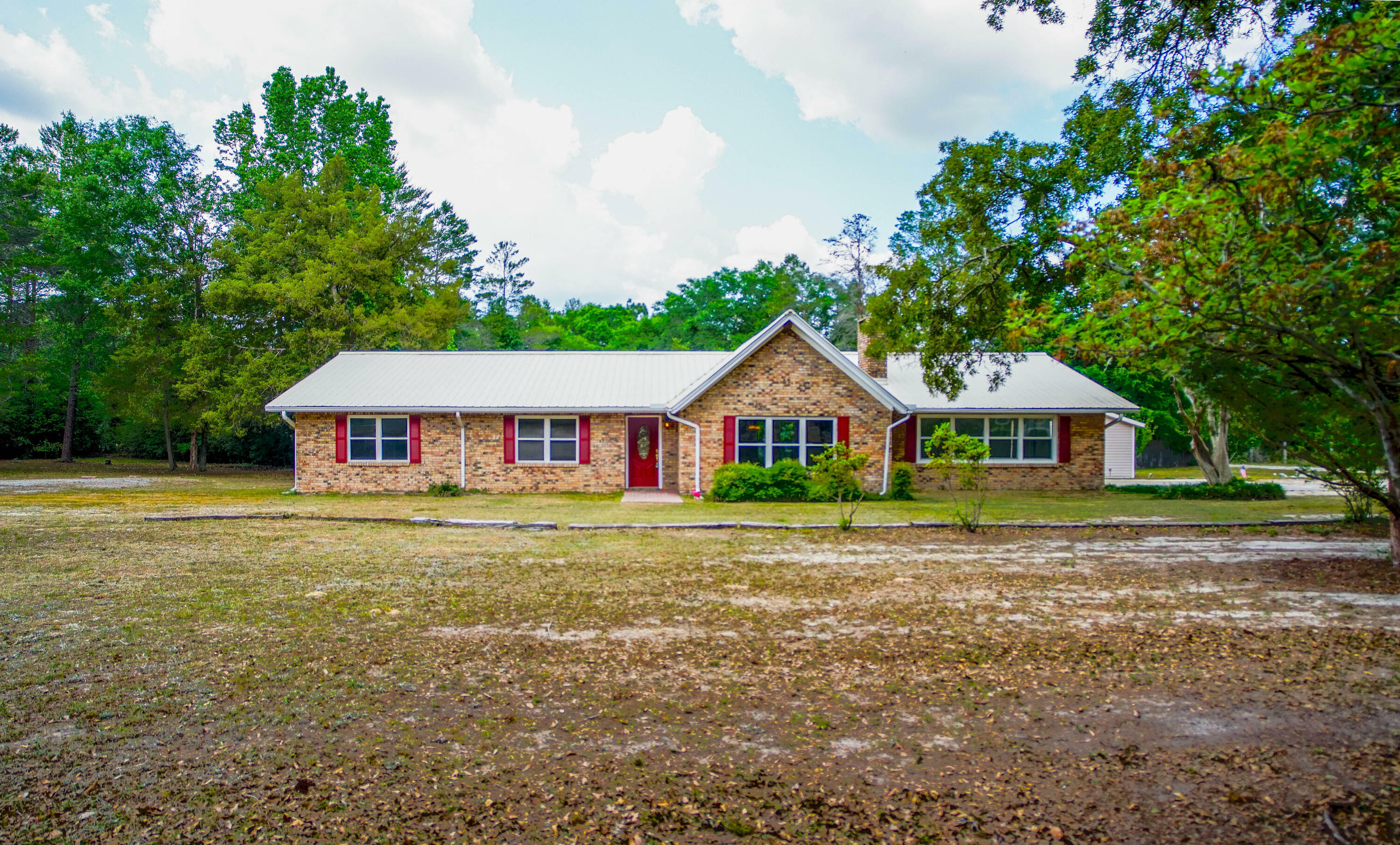 Property Photo: 1097 Bob McCaskill Drive FL 32433