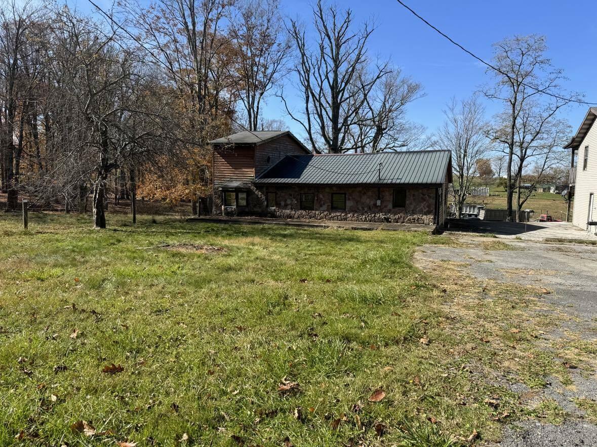 Property Photo:  2710 Loops Rd  WV 25962 