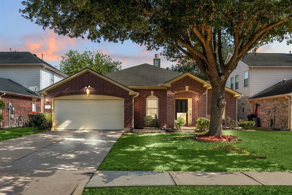 Property Photo:  9347 Eaglewood Glen Trail  TX 77083 