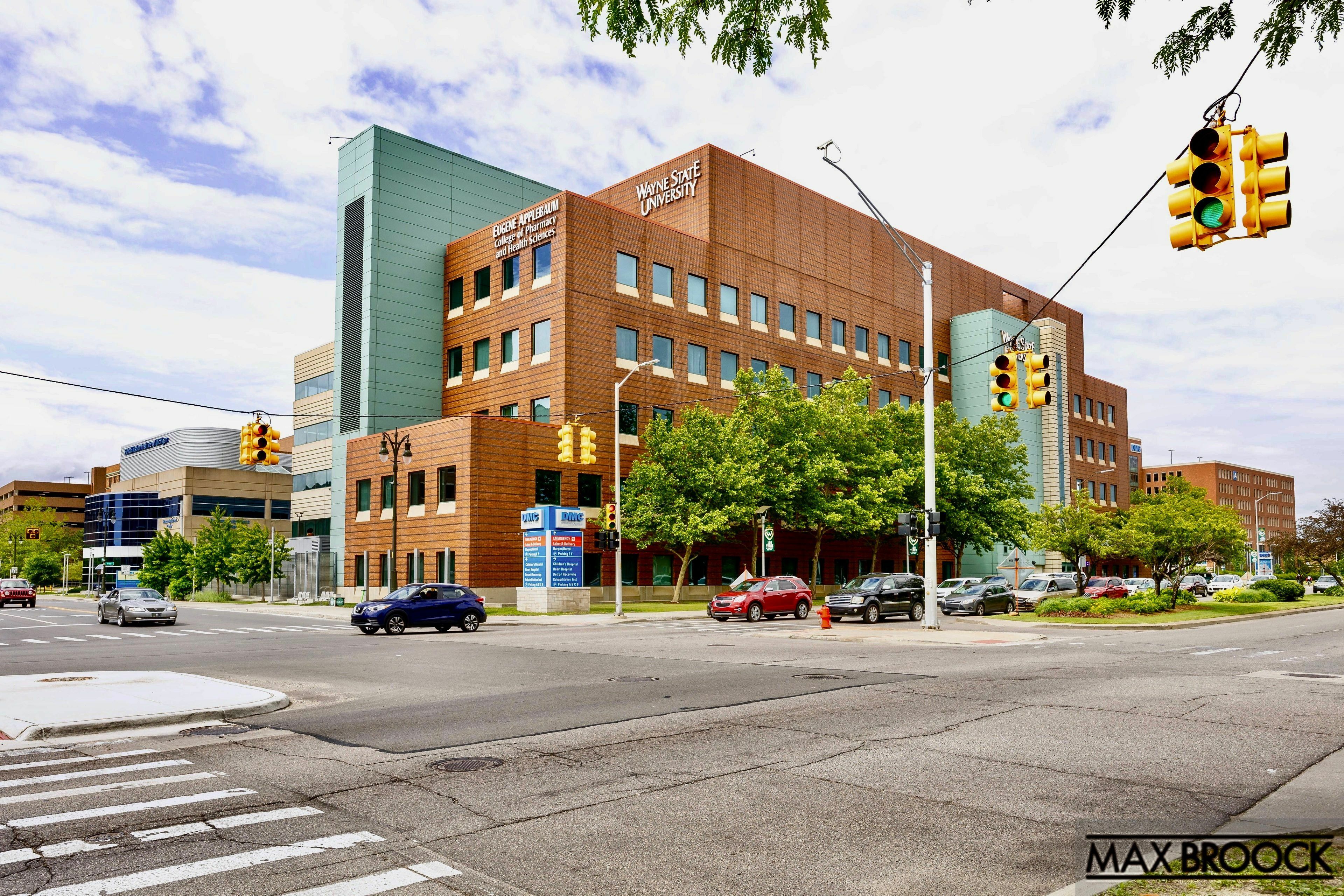 Property Photo:  3670 Woodward Avenue 56/512  MI 48201 2455 