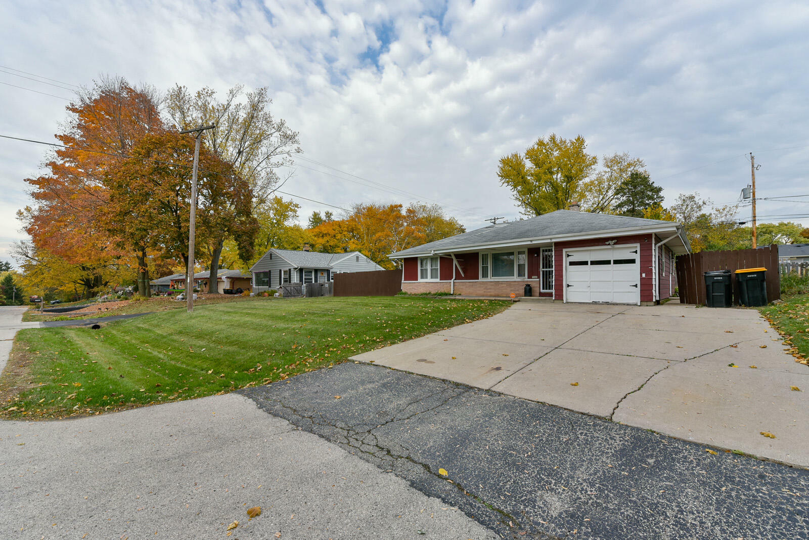 Property Photo:  7680 N 44th St  WI 53223 