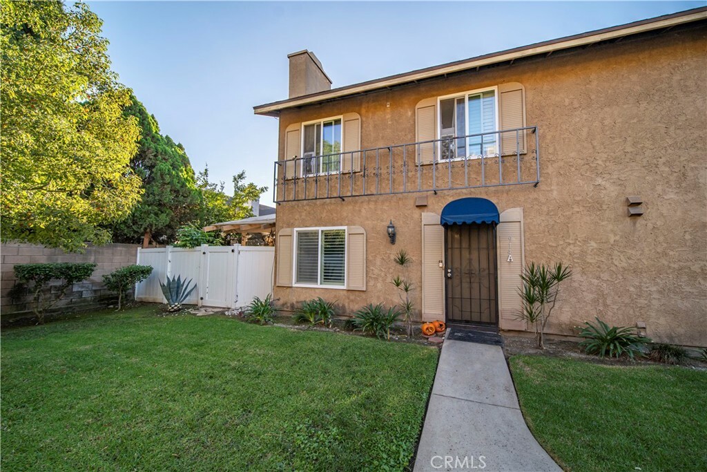 Property Photo:  914 S Mountain Avenue A  CA 91762 