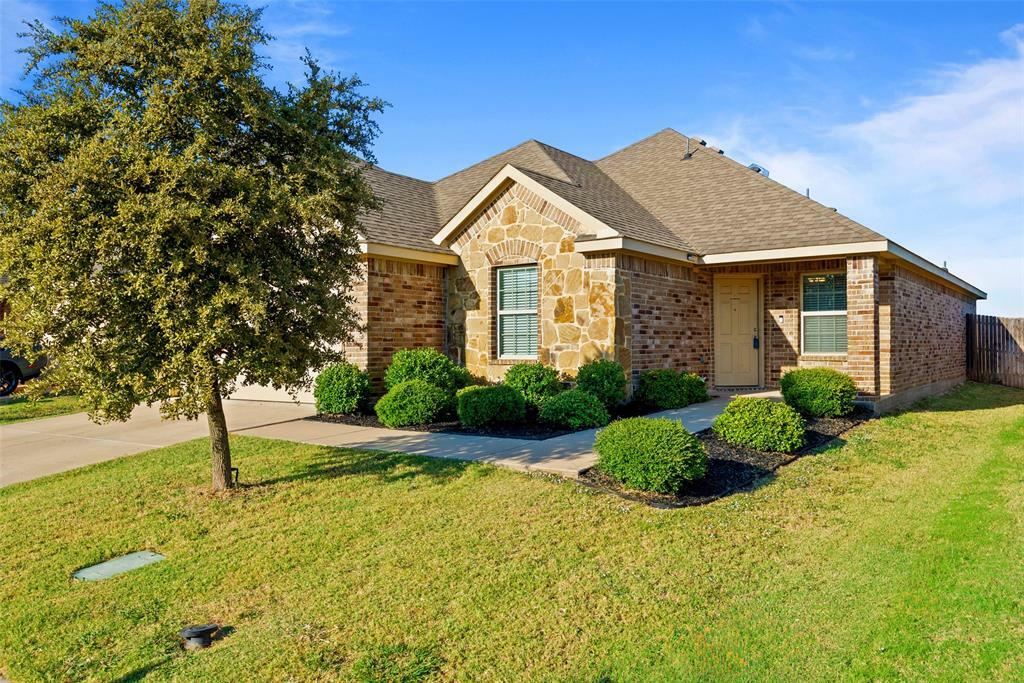 Property Photo:  2050 Willard Way  TX 75126 