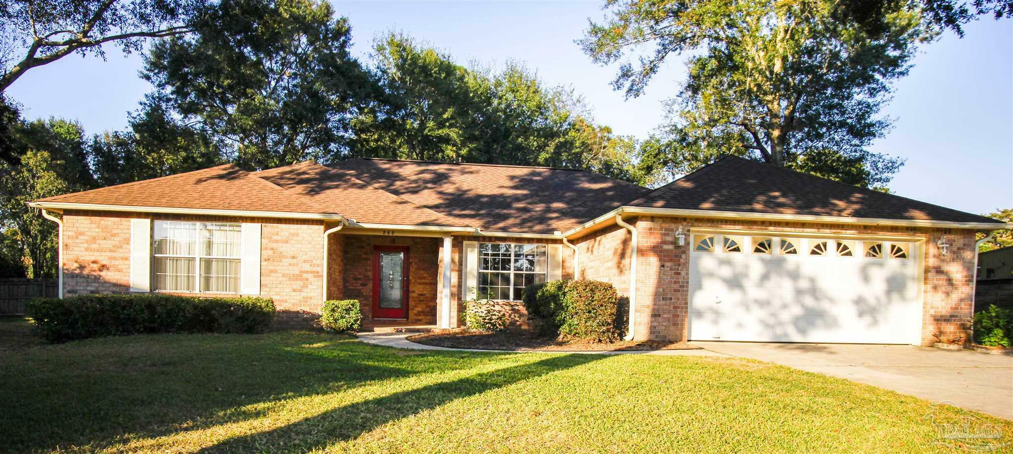 Property Photo:  868 Copper Ridge Pl  FL 32533 