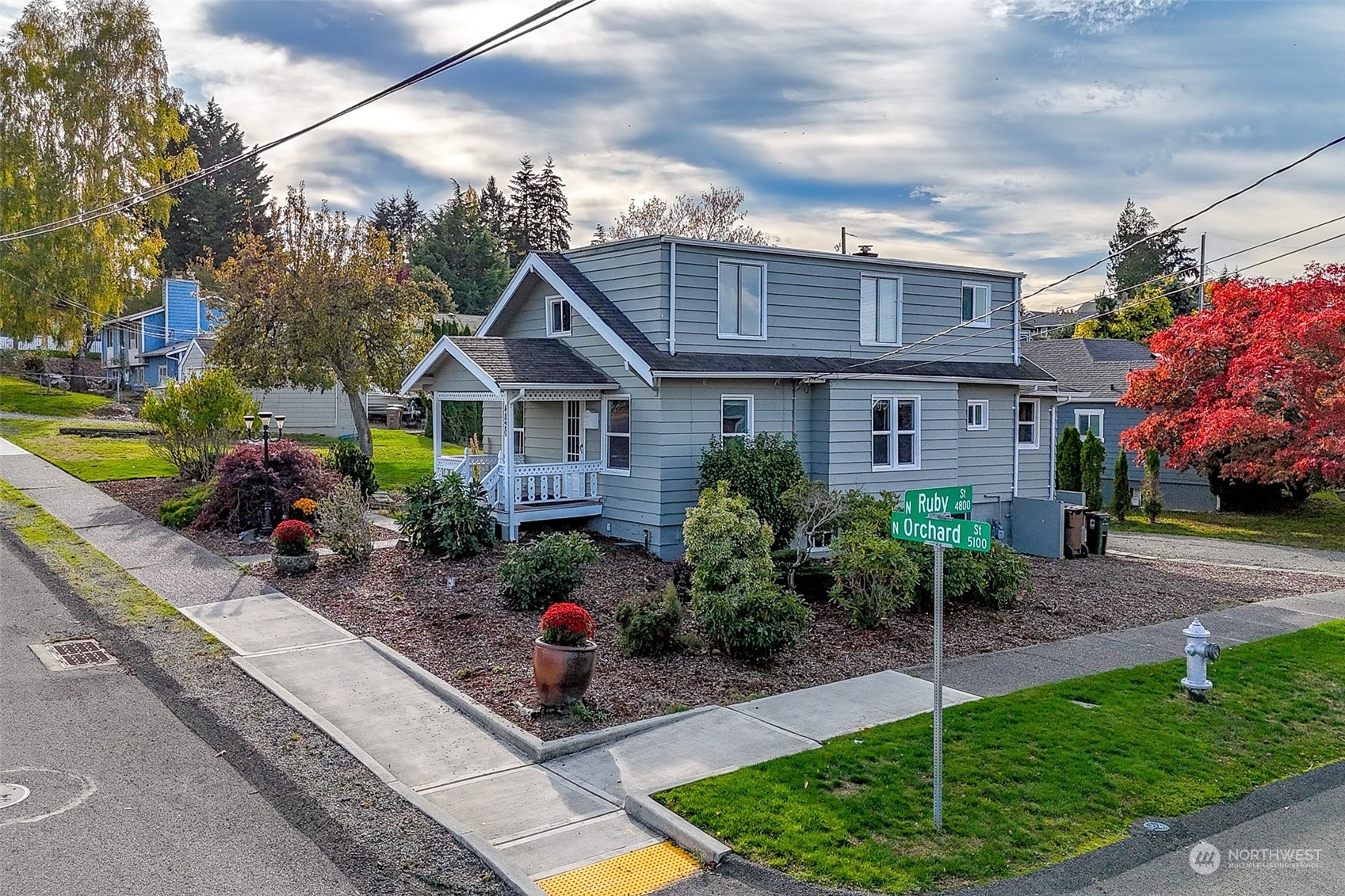 Property Photo:  4820 N Orchard St  WA 98407 