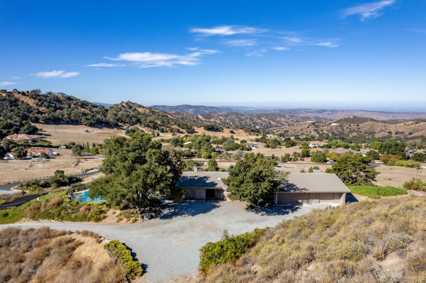 Property Photo:  399 San Benancio Road  CA 93908 