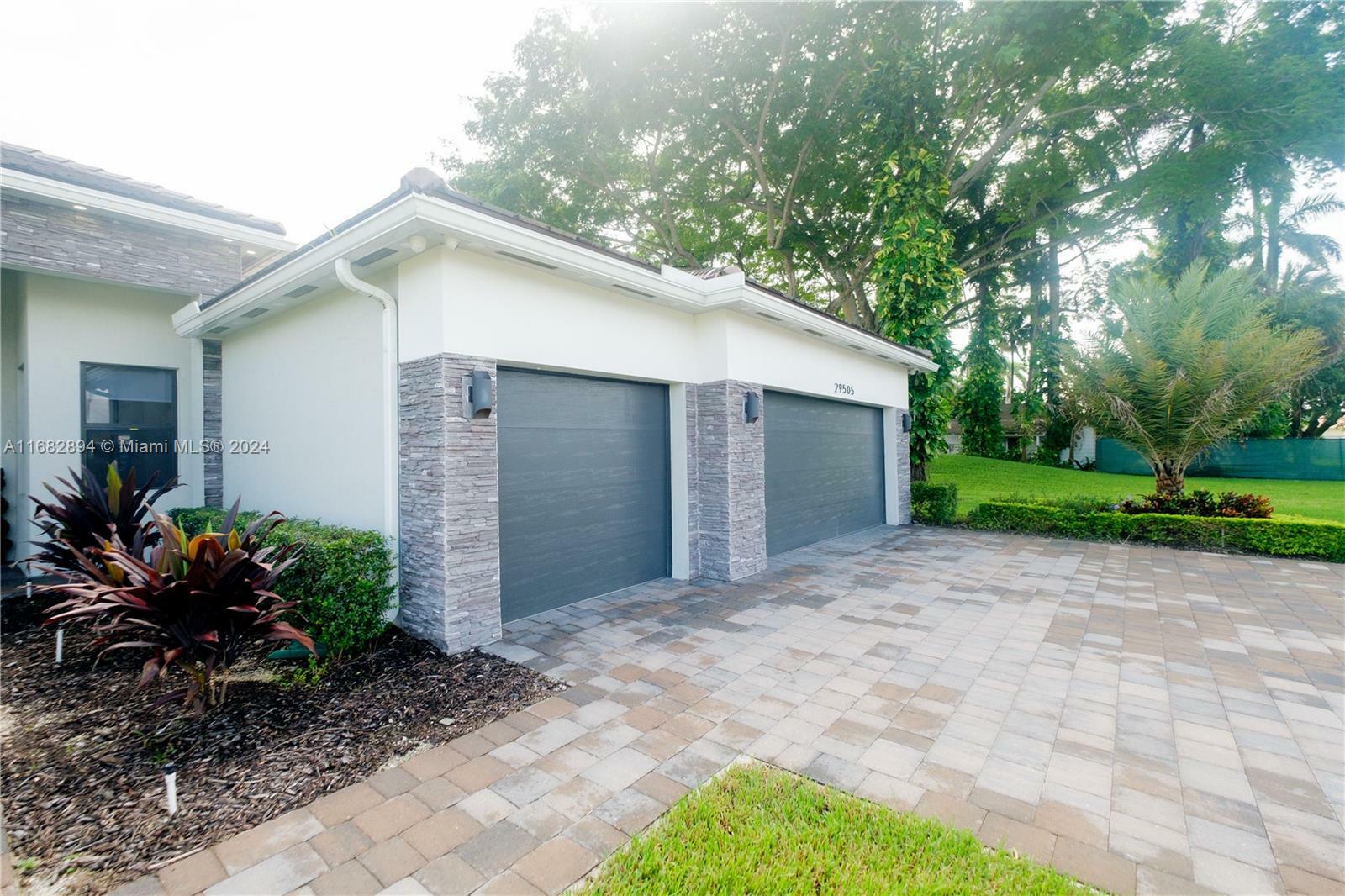 Property Photo:  29505 SW 178th Ct  FL 33030 